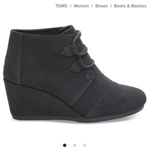 NWT NIB Toms Kala Wedge Bootie Grey Suede 7.5
